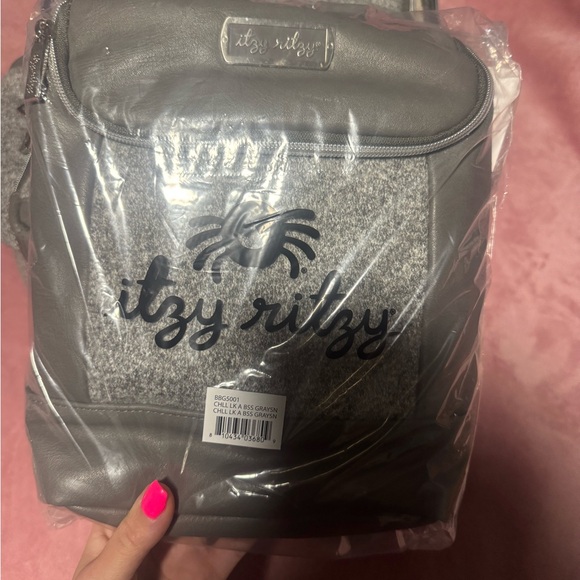 Itzy Ritzy bag! - Picture 5 of 7
